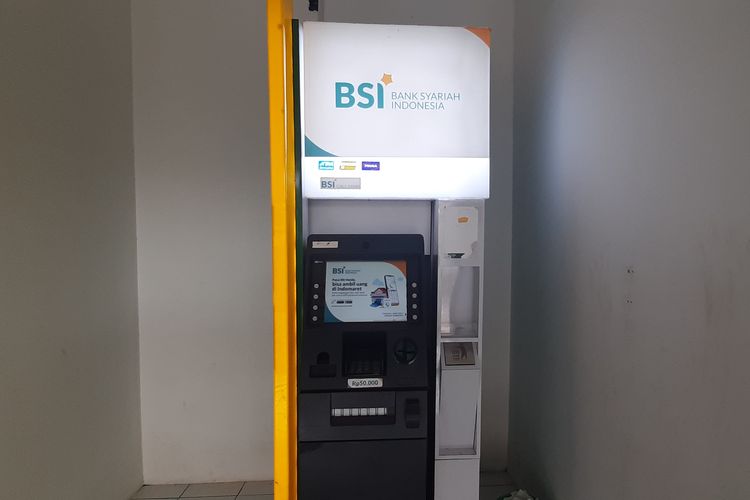 Cara tarik tunai tanpa kartu di ATM BSI