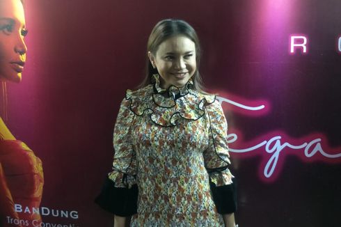 Bersama Melly Goeslaw, Nagita Slavina Jadi Bintang Tamu Spesial di Konser Rossa
