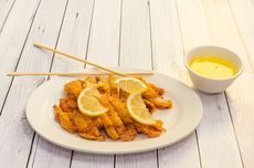 Resep Ayam Goreng Saus Lemon, Pakai Soda Kue agar Renyah