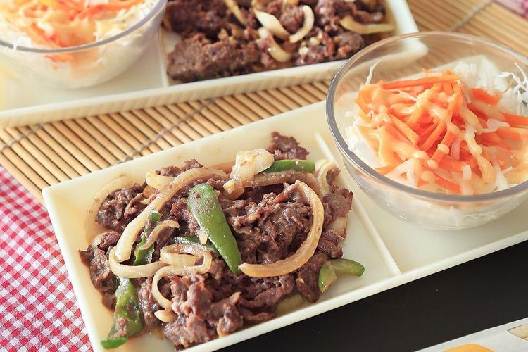 Beef Teriyaki dan Beef Yakiniku di HokBen. 