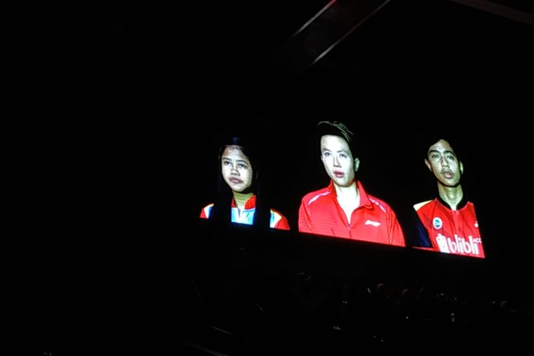 Pebulu tangkis senior Indonesia, Liliyana Natsir, terlihat di layar raksasa Istora Senayan pada acara perpisahannya, satu jam sebelum laga final Indonesia Masters 2019, pada Minggu (27/1/2019).`