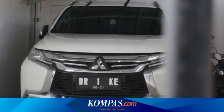 Mobil Parkir Selama PPKM Darurat, Mending Rem Tangan atau Diganjal - Vimarsana News