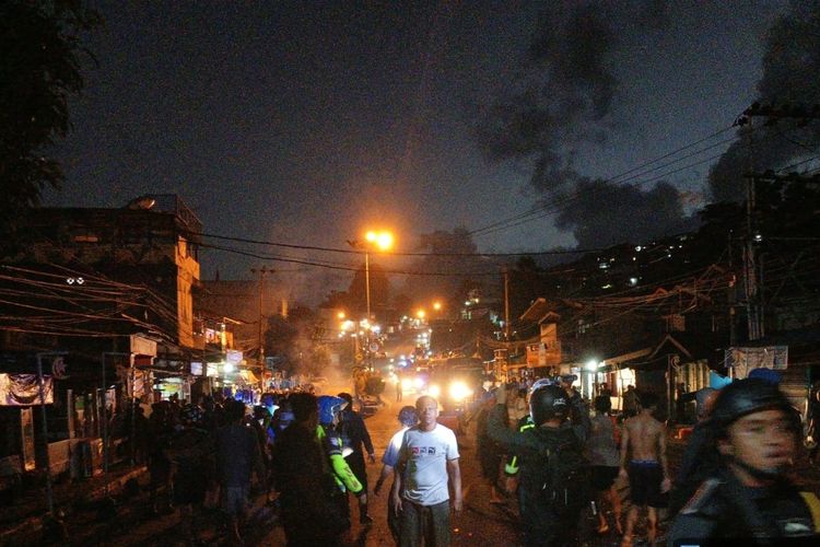 Tawuran Pemuda Pecah Usai Konvoi Fans Argentina di Ambon, Polisi Tembakkan Gas Air Mata