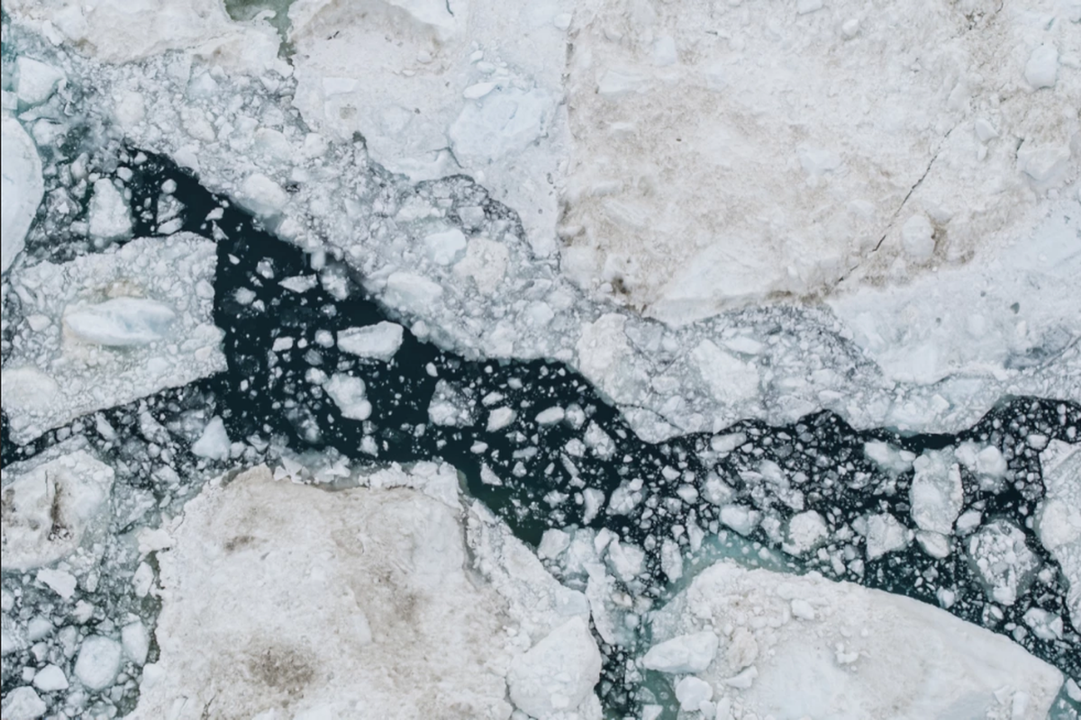 Studi baru menemukan kandungan merkuri tinggi ditemukan di air lelehan yang berasal dari gletser di Greenland. 