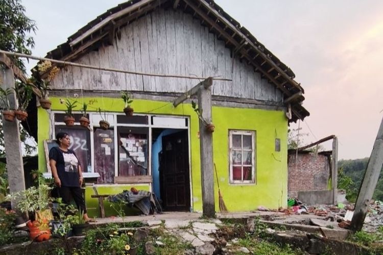 Warga Terdampak Longsor di Kalialang Semarang Makin Memprihatinkan, Pengungsi Bertambah