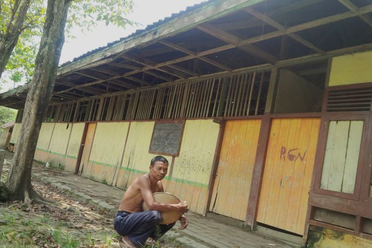 Kondisi Sekolah Dasar Negeri 4 Randurejo, Kecamatan Pulokulon, Kabupaten Grobogan, Jawa Tengah, Selasa (6/3/2018).