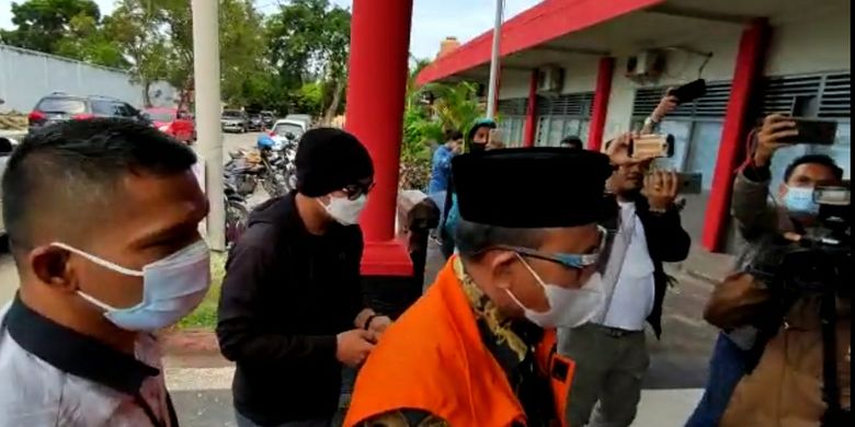 Masyarakat pelapor mendesak penyelesaian kasus suap infrastruktur NTT