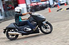 Jajal 1 Lap Honda CBR 650F dan Vultus