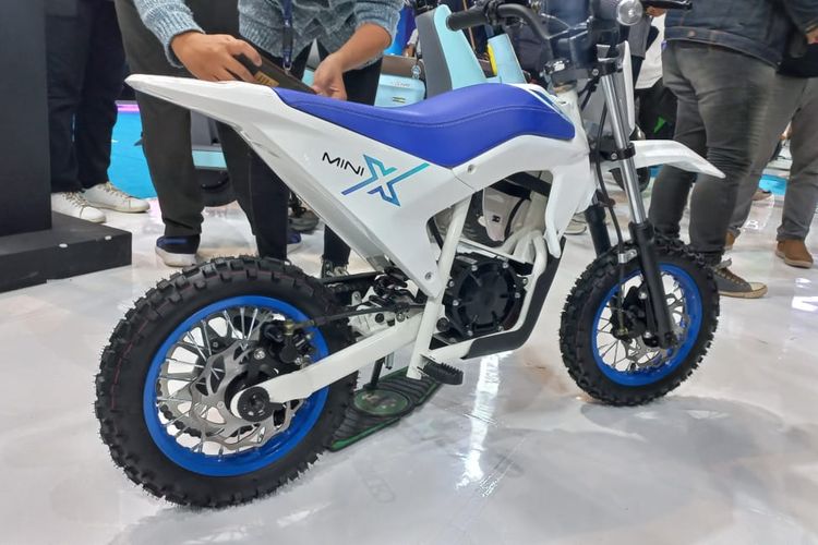 Motor listrik Keeway EV Mini X hadir di PEVS 2023