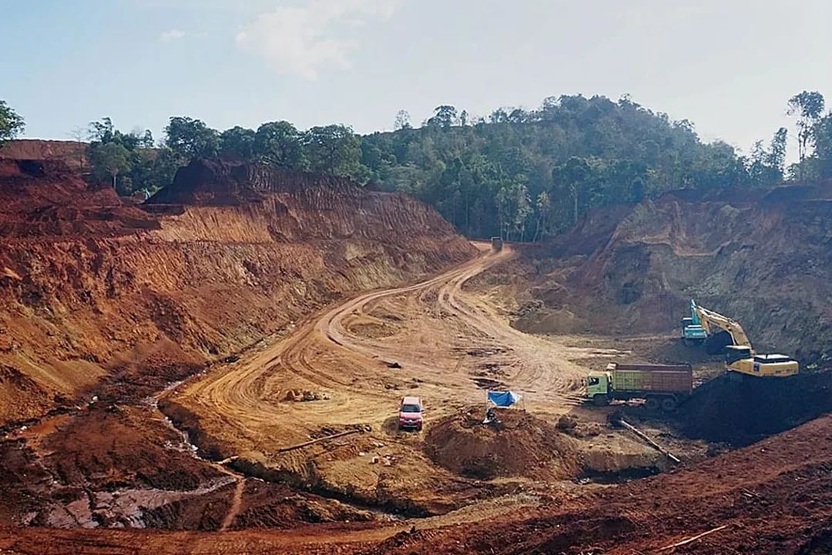 Tambang di Kabaena