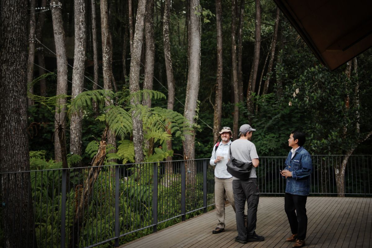 Rombongan WWF dalam rangkaian pertemuan Friends of Indonesia. 