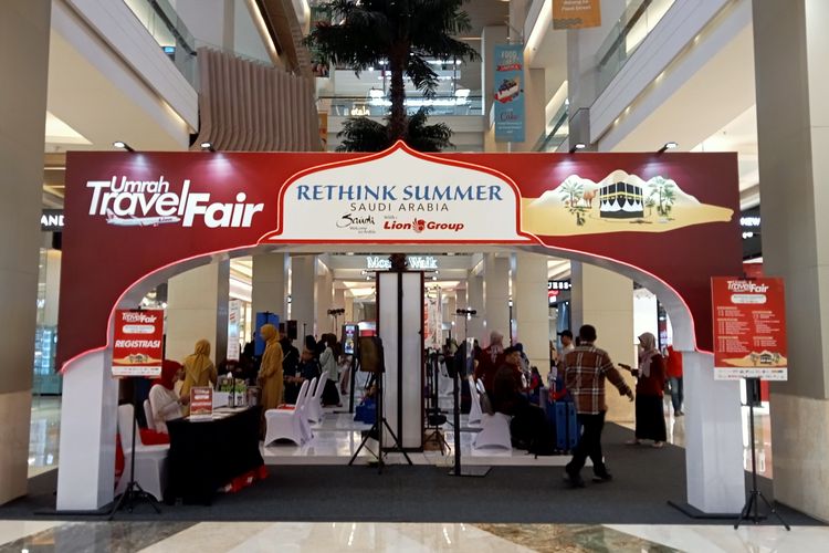 Suasana Umrah Travel Fair 2023 di Mall Kota Kasablanka.