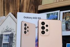 Membuka Kotak Kemasan Galaxy A53 5G, Ponsel Galaxy A Series Pertama yang Tidak Dibekali Charger