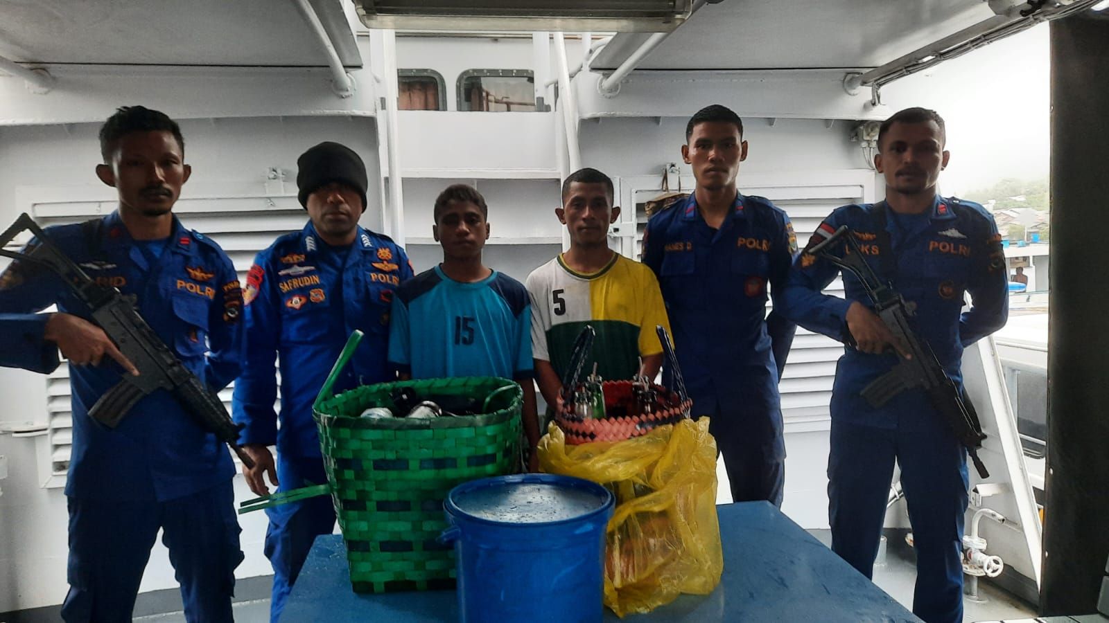 Polisi NTT Tangkap 2 Nelayan Pengguna Bom Rakitan Saat Tangkap Ikan, 3 Orang Kabur