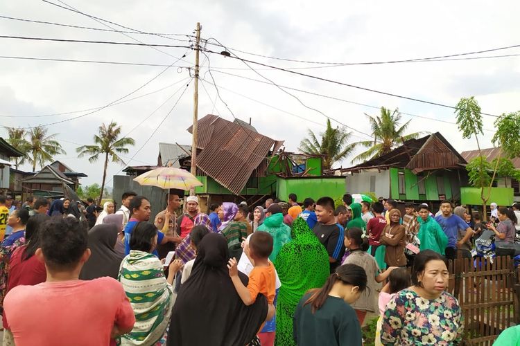 Puting beliung rusak rumah warga di tiga kecamatan di Sidrap