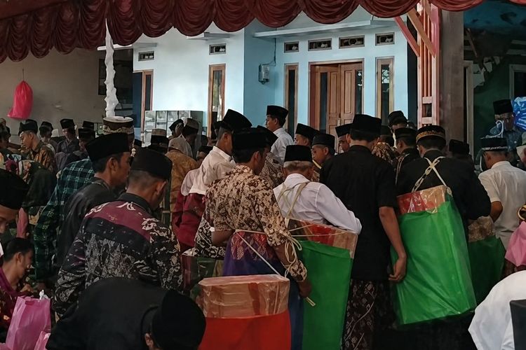 Maulid Nabi di Pamekasan, 300 Warga Dapat Kompor Gas dan Uang Rp 100.000