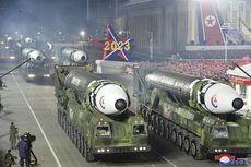 Kembali Gelar Parade Militer, Korea Utara Pamerkan ICBM Terbanyak