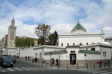 Masjid Agung Paris Komplain Pernyataan Islamofobia dari Penulis Perancis