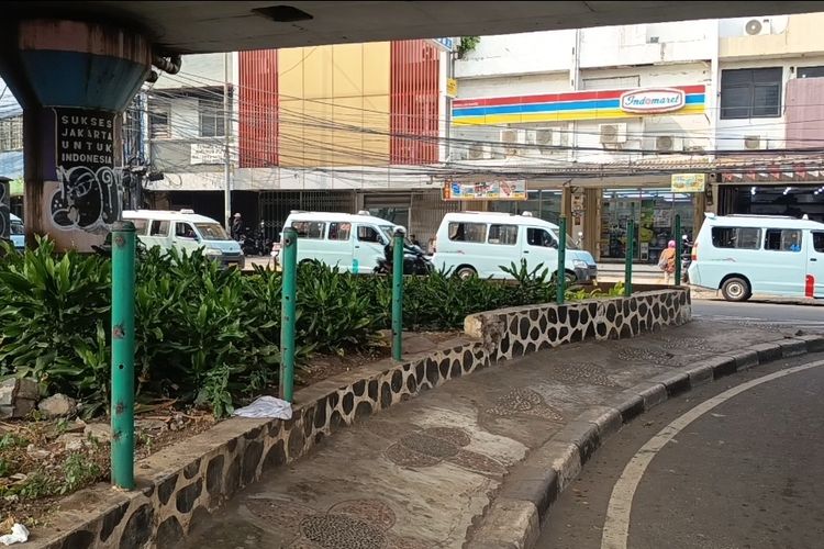 Pencurian Pagar Besi di Kolong Flyover Kampung Melayu Sudah Terjadi Dua Kali