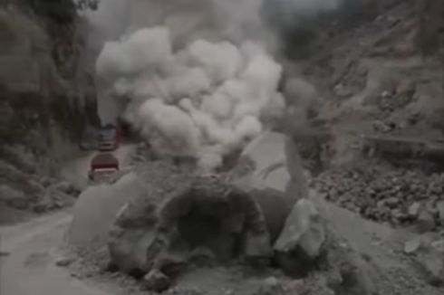 Penjelasan BPPTKG soal Video Batu Raksasa Menggelinding di Kali Gendol