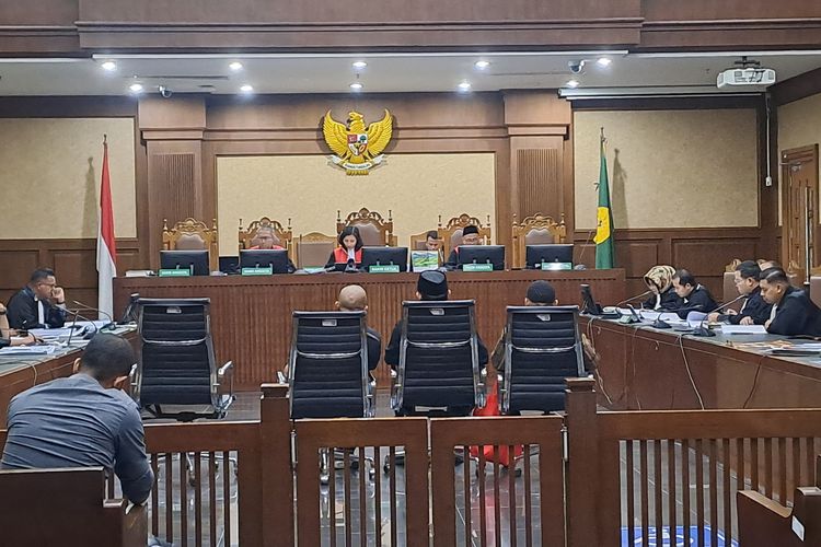 Gus Alex Bantah Dakwaan Terima 5,2 Juta Dolar AS dalam Kasus Korupsi Kuota Haji