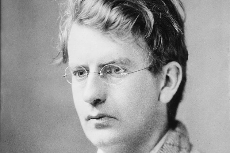 Foto John Logie Baird tahun 1917, sang penemu televisi berwarna