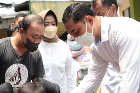 Kunjungi 2 Anak Penderita Hidrosefalus, Wali Kota Surabaya Beri Sembako hingga Bantuan Medis