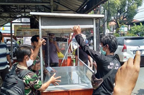 Selain Ganti Rugi, TNI Juga Beri Santunan Korban Anarkistis Oknum Tentara di Ciracas