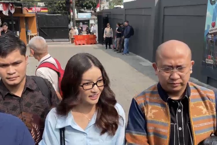 Hadiri Sidang Mediasi Hak Asuh Anak, Sarwendah: Mohon Doanya