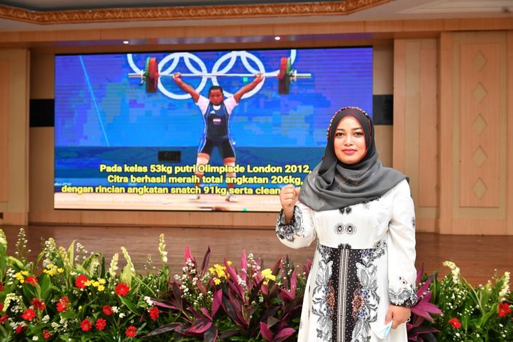 Mantan atlet angkat besi putri Indonesia peraih medali perak Olimpiade London 2012, Citra Febrianti.