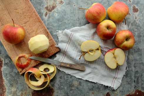 Mitos atau Fakta, Makan Apel Tiap Hari Mengurangi Kunjungan ke Dokter