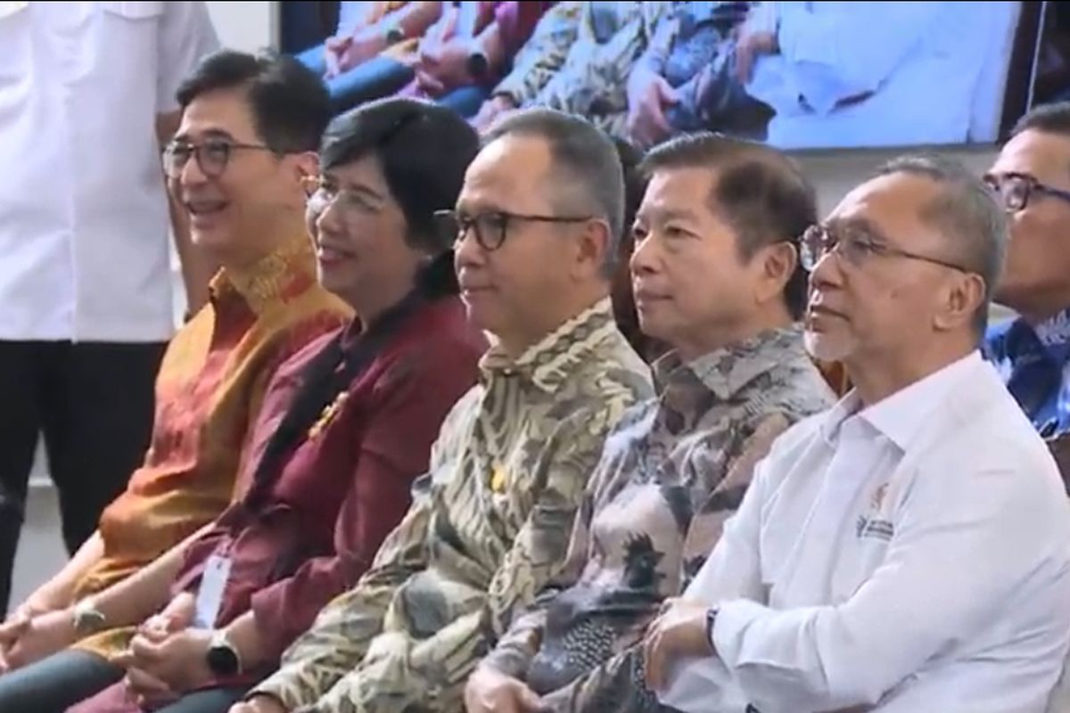 Sex with Kiara Mia ni onlayn tomosha qiling