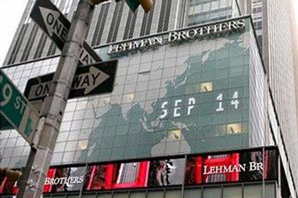 Kantor pusat Lehman Brothers di Sixth Avenue, New York City, 14 September 2008.