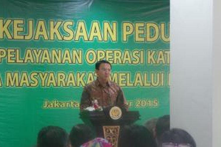 Gubernur DKI Jakarta Basuki Tjahaja Purnama saat menyampaikan sambutan di HUT RSU Adhyaksa, di Ceger, Jakarta Timur, Selasa (6/10/2015).