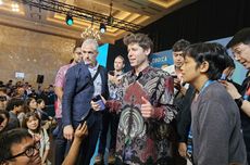 iPhone Sam Altman "Nge-Hang" Setelah Kabar Dipecat dari OpenAI