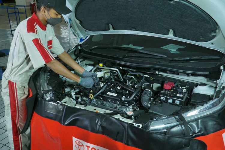 Ilustrasi pengecekan mesin Auto2000