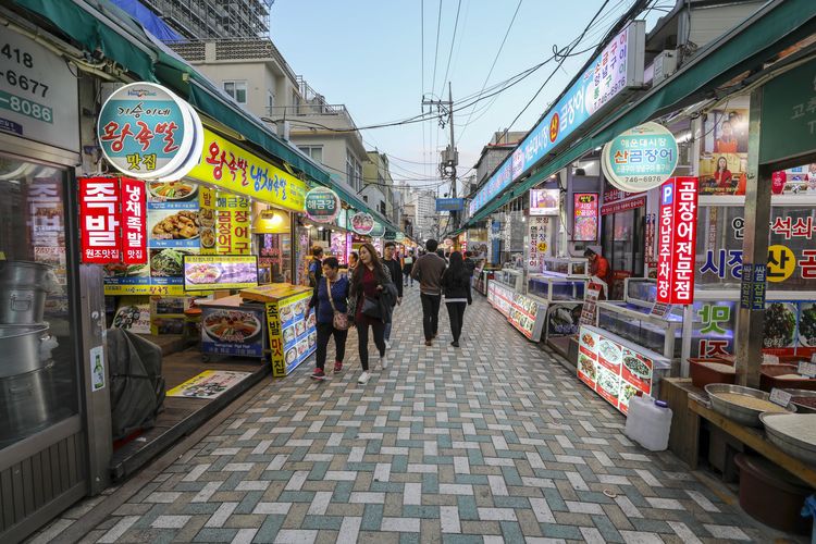 Haeundae Market di Busan, Korea Selatan.