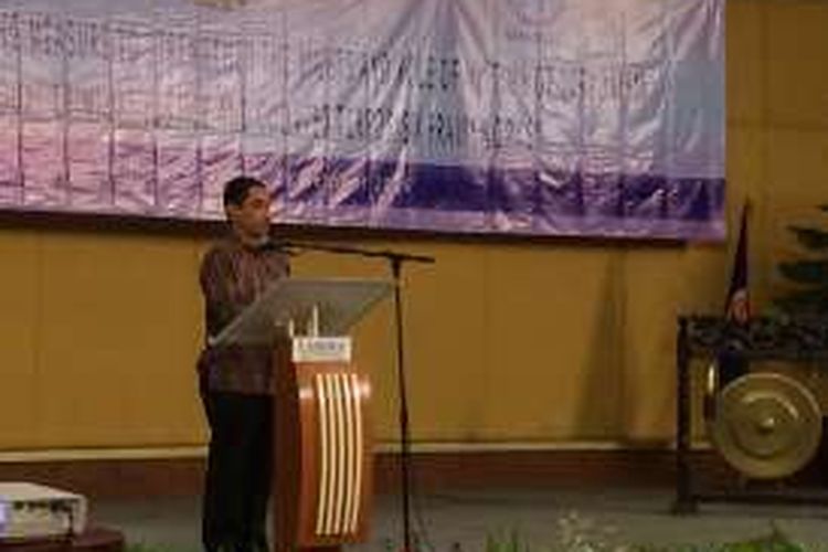 Kepala Badan Nasional Penanggulangan Terorisme (BNPT), Komjen Pol Suhardi Alius memberikan pidato dalam lokakarya bertema “Project On Supporting Measures To Strengthen The Rights And Role Of Victim Of Terorism Frameworks In Indonesia” di Hotel Lumire, Jakarta, Selasa (25/10/2016).