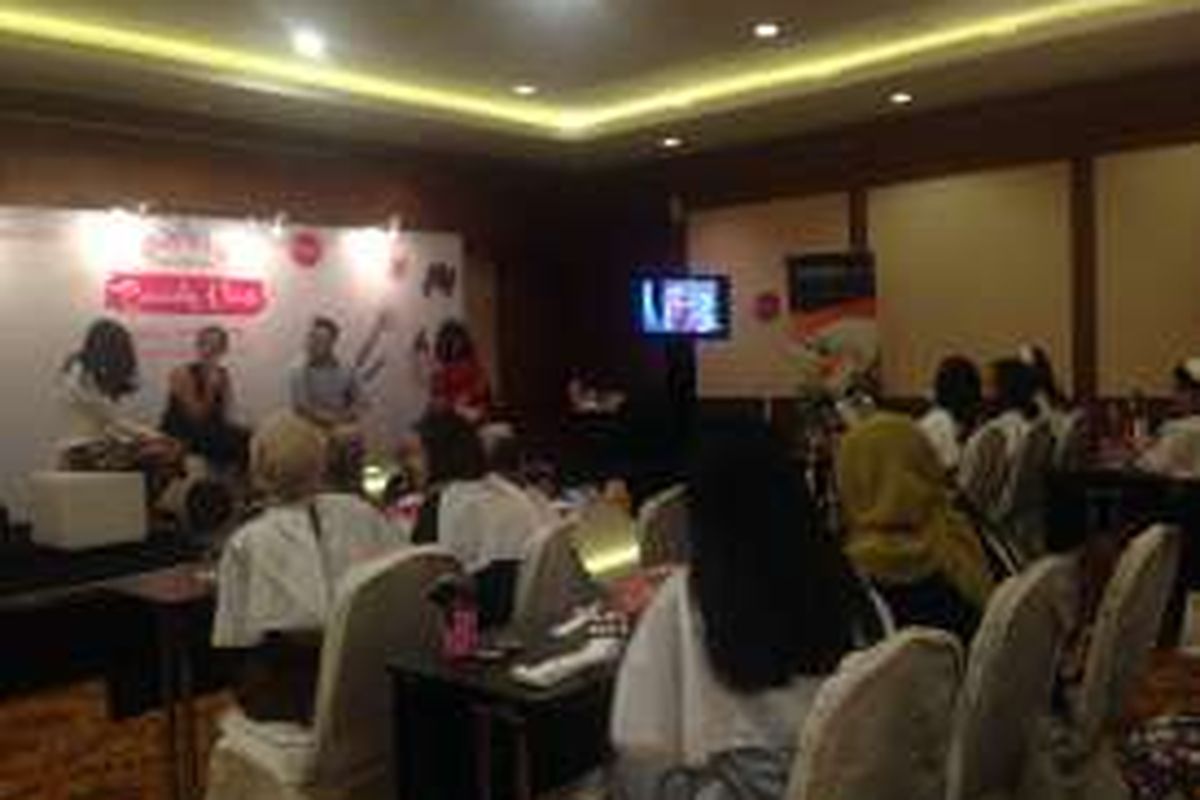 Acara Beauty Class Kompas Female bersama Padusee, di Ruang Tambora, Hotel Sultan Jakarta, Sabtu (28/5/2016). 