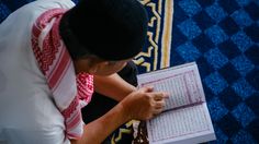 Pemkot Surabaya Siapkan Bantuan Rp150.000 per Bulan bagi Santri