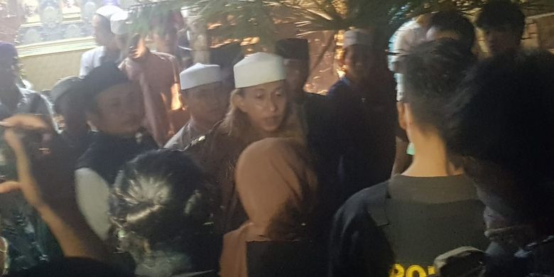Bahar Bin Smith Dijemput Seperti Teroris Santri Kita Enggak Takut Sama Petugas Yang Bawa Senjata Tapi Halaman All Kompas Com