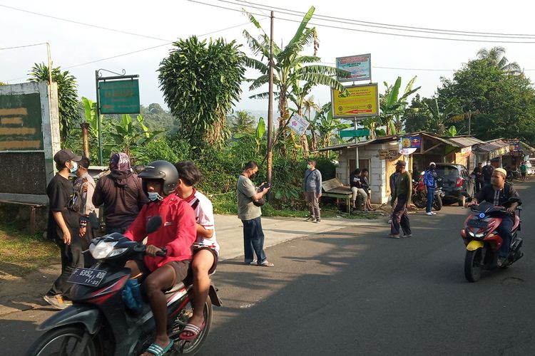 Polres Bogor bersama Polresta Kota Bogor mengungkap dua kasus pembunuhan yang terjadi di dua tempat yakni di Kota Bogor dan Kabupaten Bogor atau tepatnya kawasan Puncak, Jawa Barat, Kamis (11/3/2021).