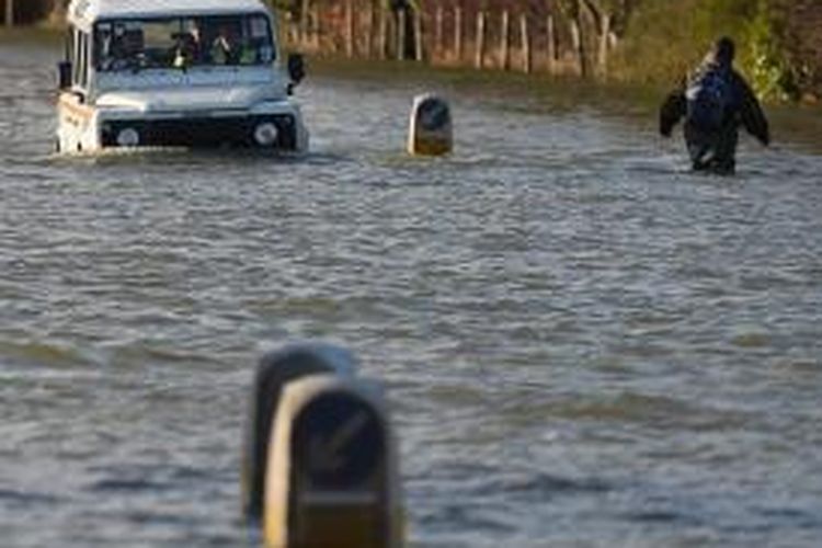 Banjir melanda beberapa wilayah Inggris dalam beberapa hari terakhir setelah negeri itu mengalami bulan Januari terbasah dalam 250 tahun terakhir.