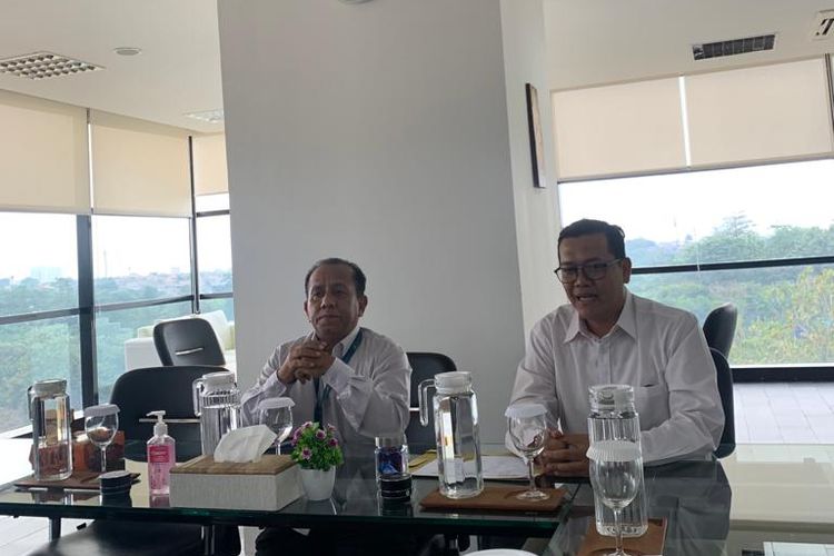 Sekretaris UIII, Chaider S Bamualim saat konferensi pers dengan media di Kampus UIII, Depok, Jawa Barat, Senin (2/10/2023).