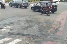 Waspada Jalan Rusak dan Berlubang di Jalan MH Thamrin