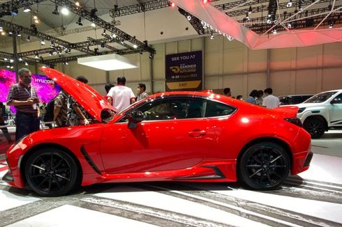 TAM Hadirkan All New Toyota GR 86 dan Hilux GR Sport pada GIIAS 2022