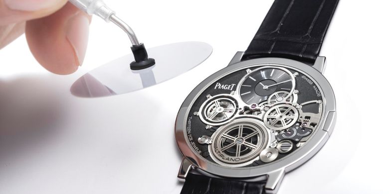 Deretan Arloji Berdesain Tipis Yang Memukau