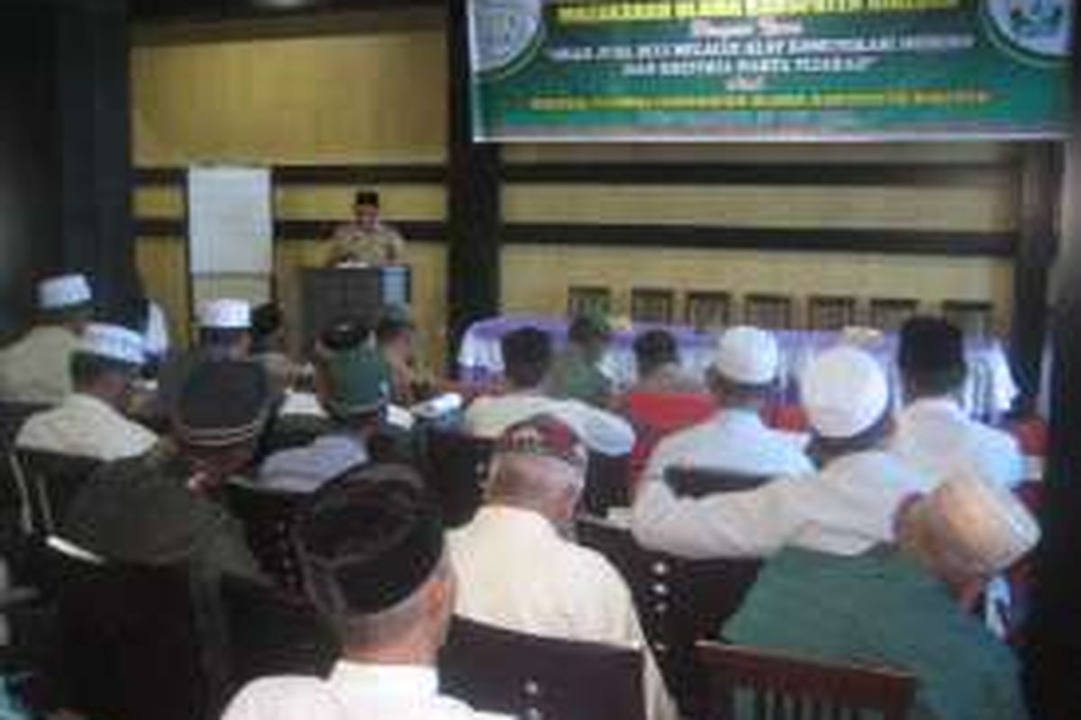 Sekda Bireuen Ir Zulkifli, SP sedang menyampaikan sambutan saat membuka Muzakarah Ulama Kabupaten Bireuen di Aula Hotel Mueligoe Cot Gapu Bireuen. 