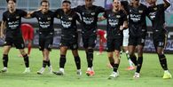 Dewa United Keluar dari Perburuan Gelar, Persebaya Satu-satunya Pesaing Persib Juara