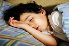Kurang Tidur Bikin Anak Rewel dan Cemas